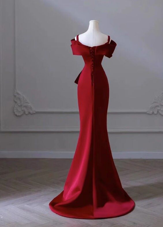 Elegant Red Evening Dress Women's Dress High-end Elegant Dress