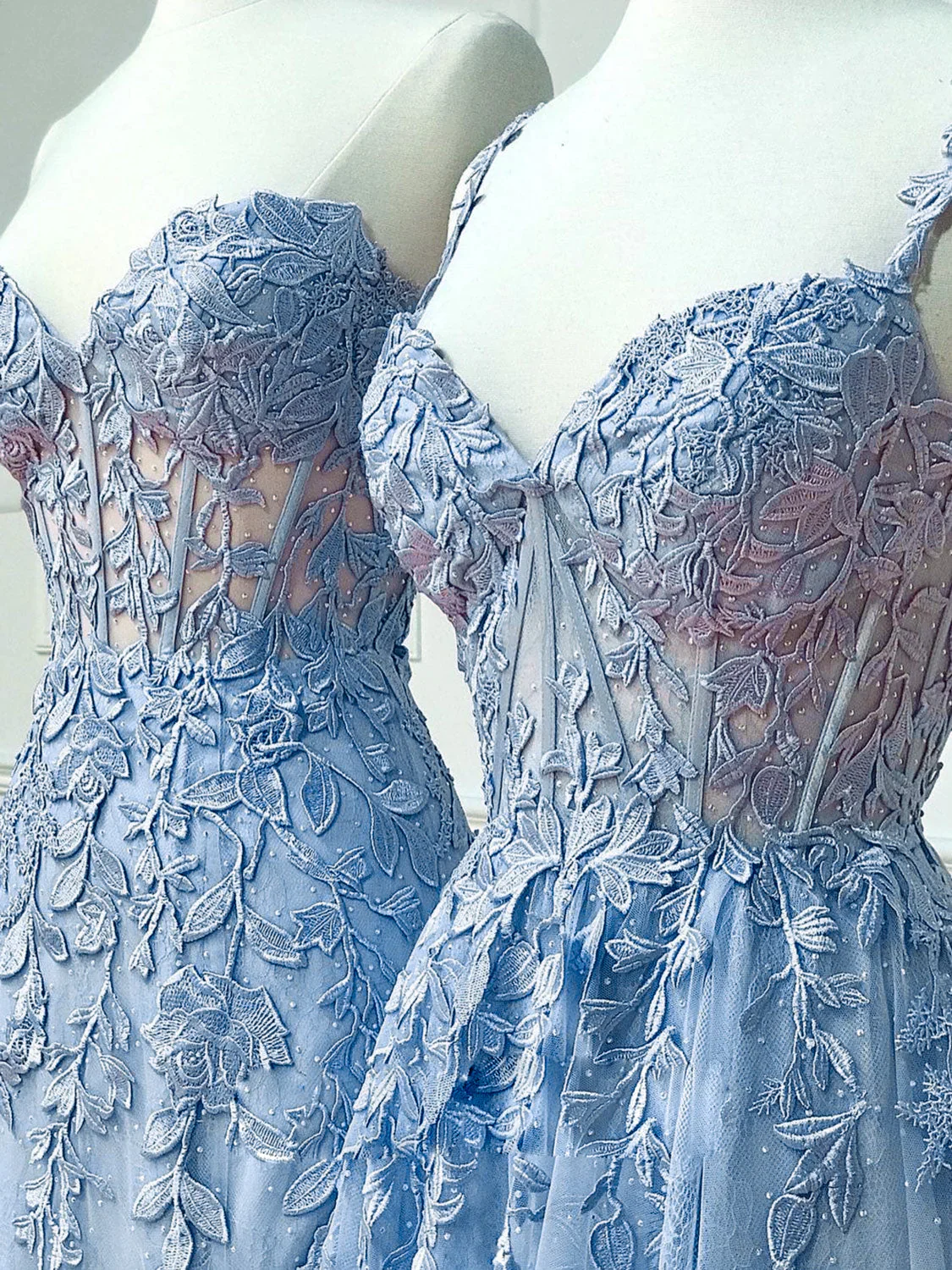 Sexy Sleeveless Light Sky Blue Lace Long Prom Dress