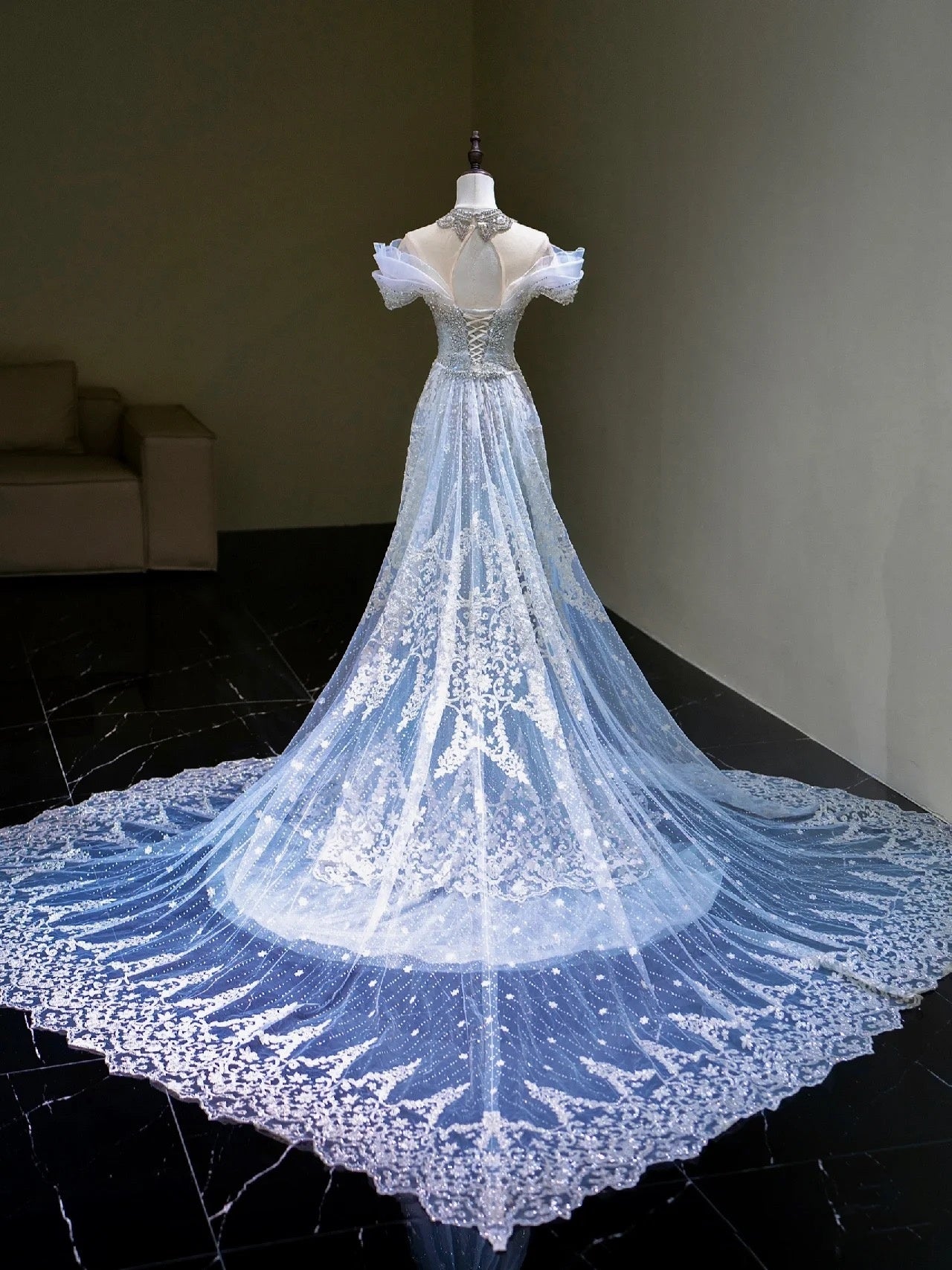 Elegant Mermaid Strapless Long Prom Dress