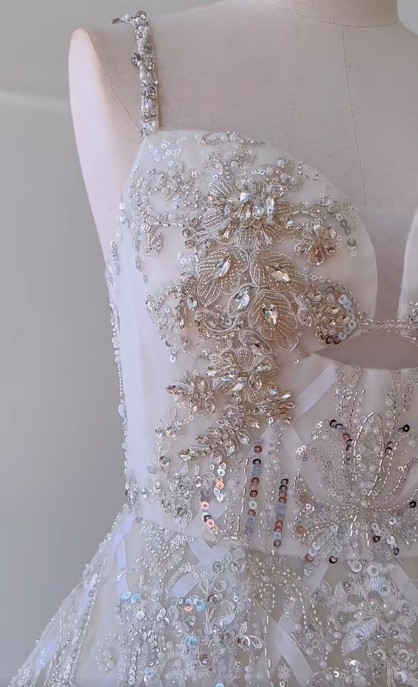 Gorgeous Spaghetti Straps Tulle Beaded Homecoming Dress White Short Birthday Outfits Wedding Dress