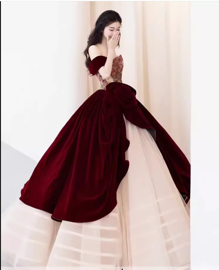 Simple Ball Gown Strapless Red Tulle Long Prom Dresses