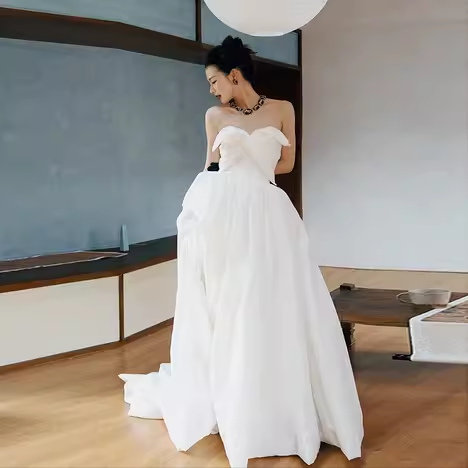 Vintage Ball Gown White Satin Wedding Dresses