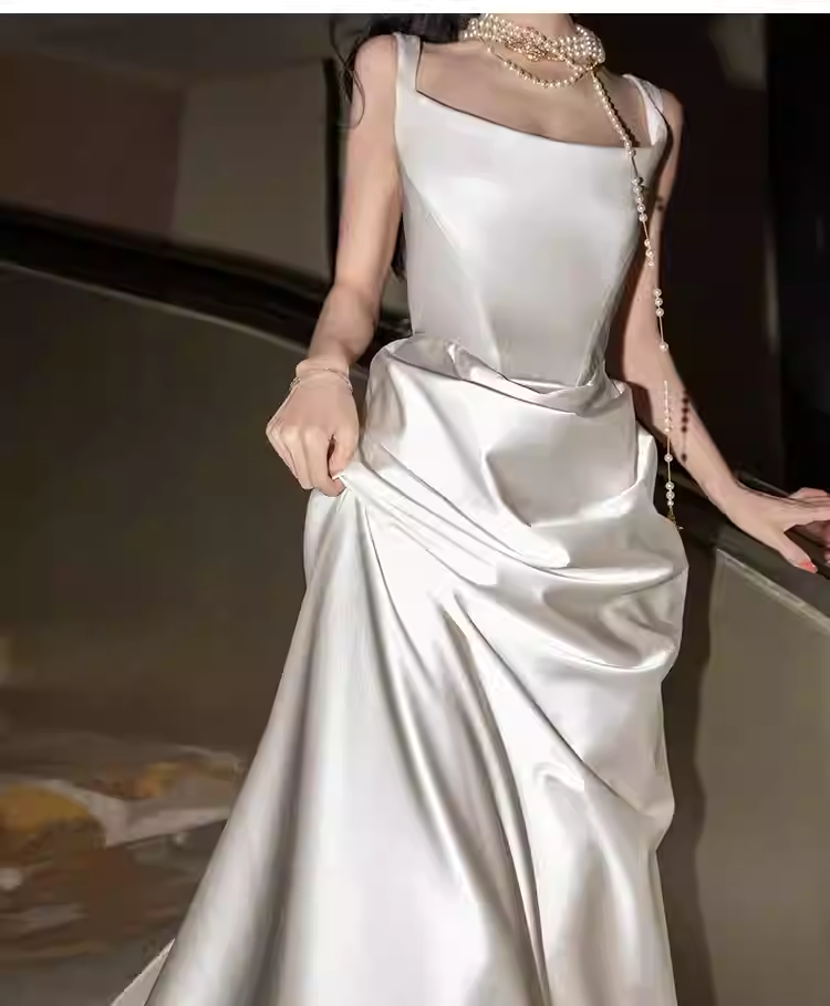 Vintage Sheath Sleeveless White Satin Wedding Dresses