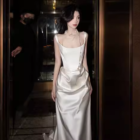 Vintage Sheath Sleeveless White Satin Wedding Dresses