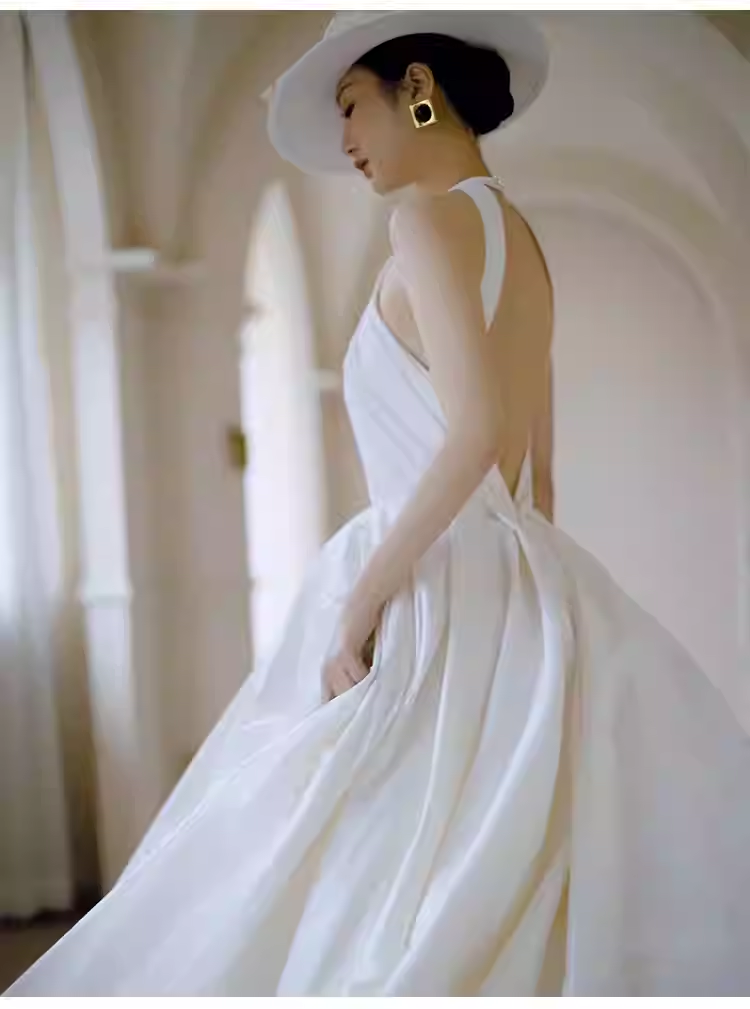 Vintage Ball Gown White Satin Wedding Dresses