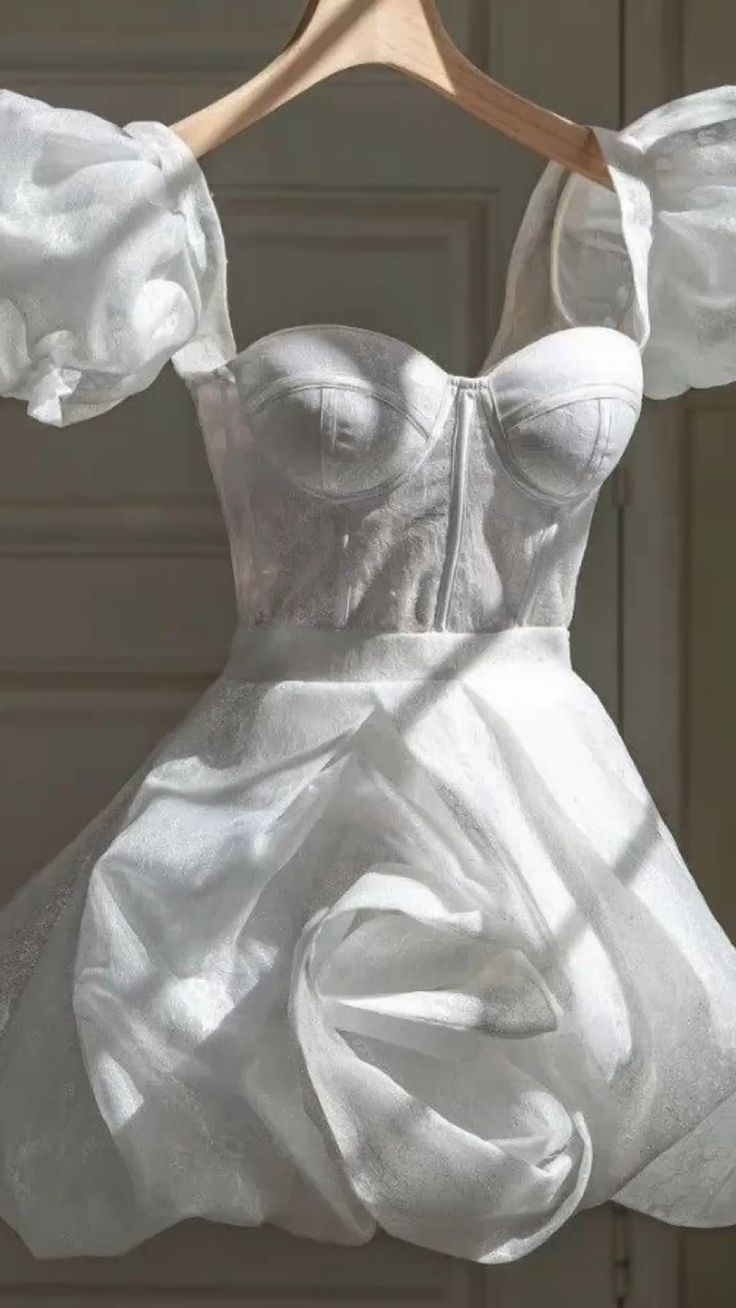A line Short Puffy Sleeves Tiered Skirt White Homecoming Dress Party Dress