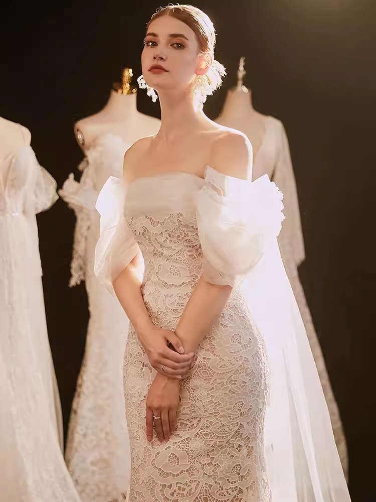 Vintage Mermaid Strapless Lace Wedding Dress With Short Sleeves