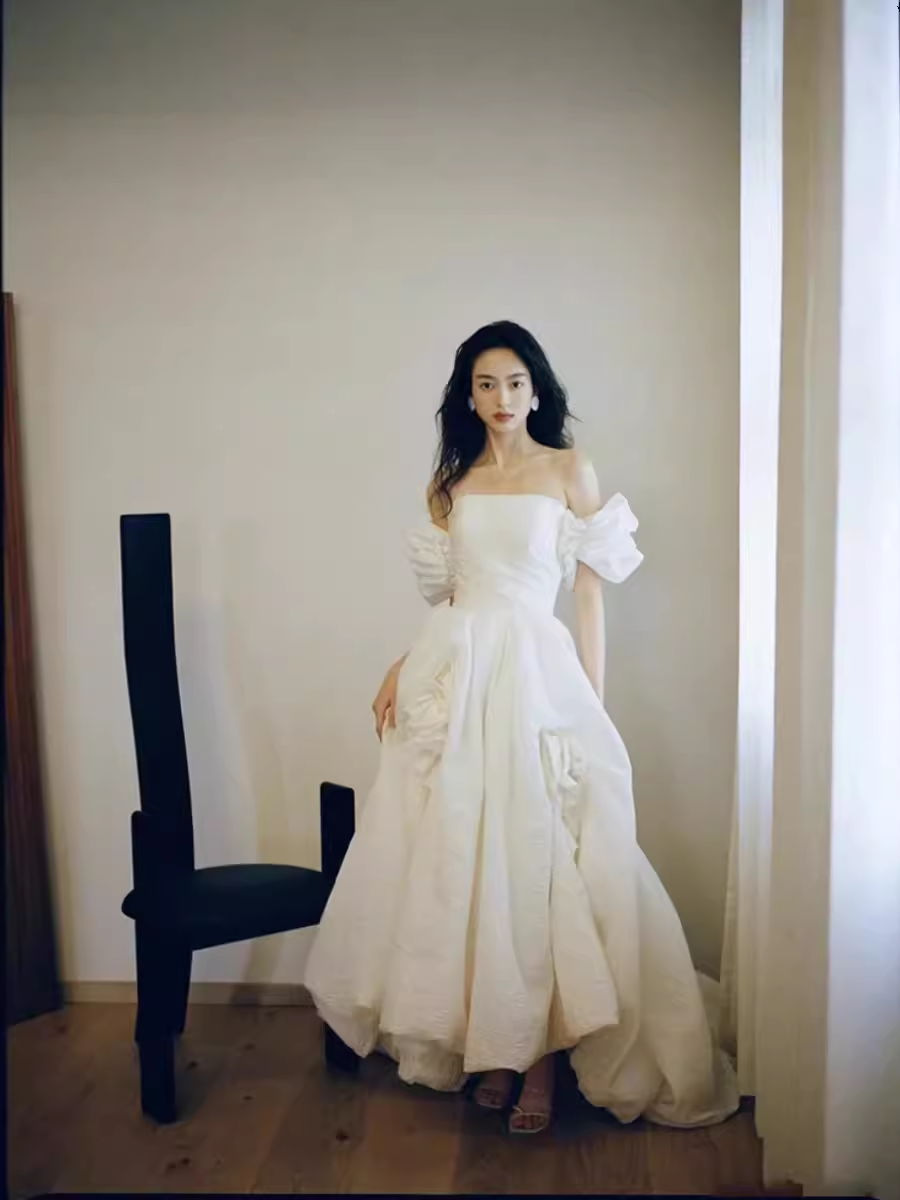 Vintage Ball Gown Off The Shoulder White Wedding Dress With Short Sleeves