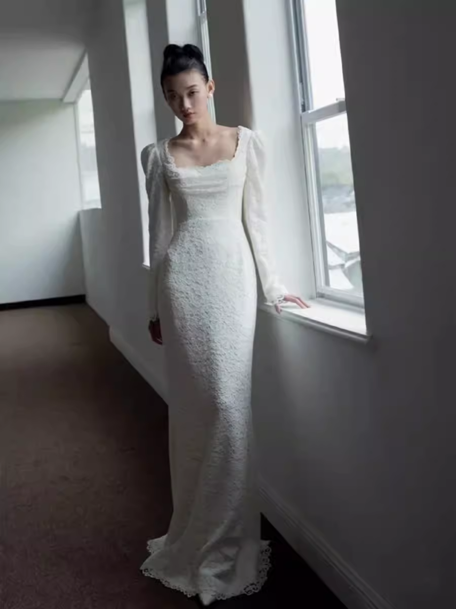 Chic Mermaid Square Neckline Long Sleeves White Lace Wedding Dresses