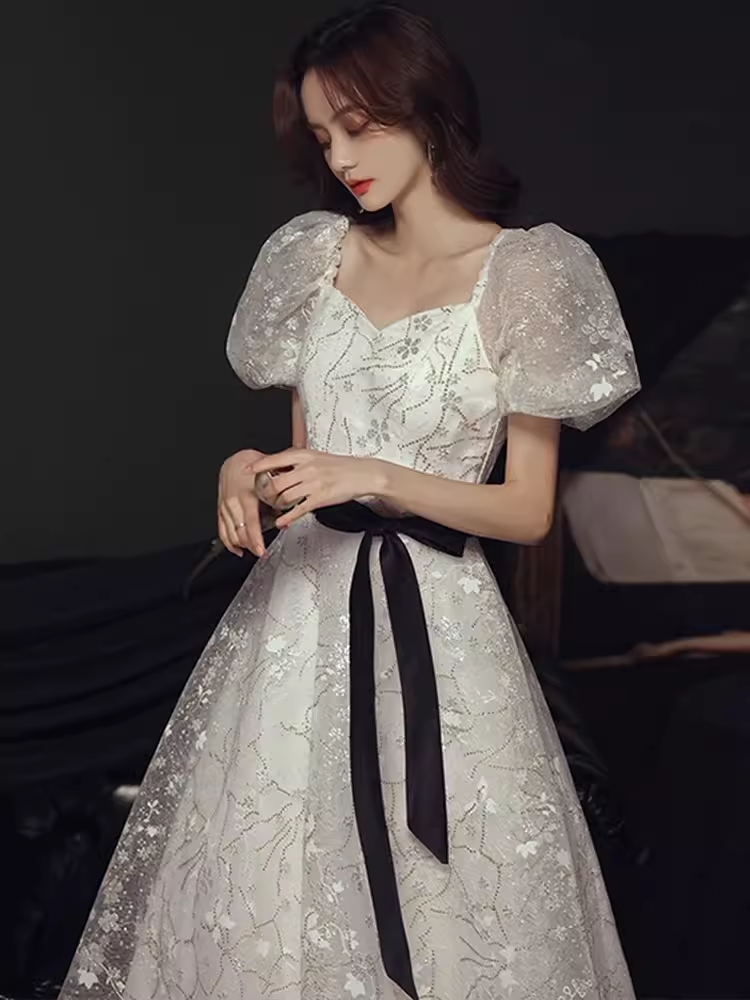 Pretty A Line Sweetheart Tulle White Long Prom Dresses
