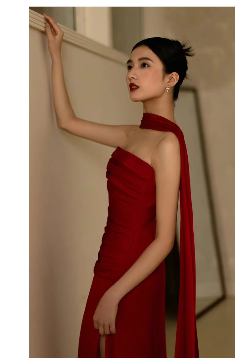 Pretty Sheath Scoop Neckline Satin Burgundy Long Prom Dresses With Ribbon
