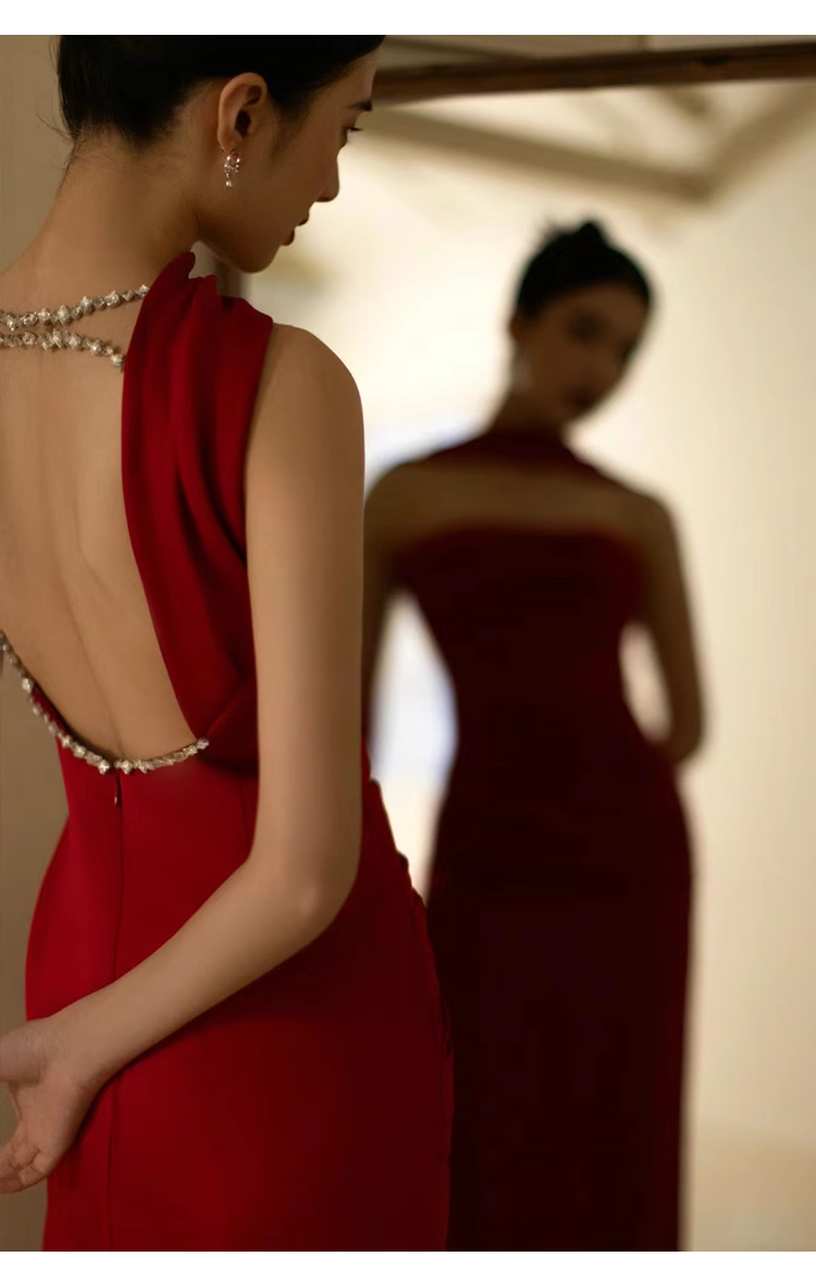 Pretty Sheath Scoop Neckline Satin Burgundy Long Prom Dresses With Ribbon