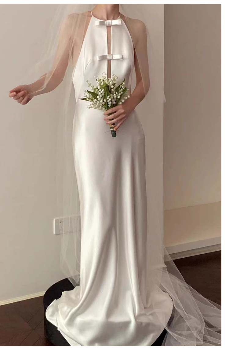 Vintage Sheath Scoop Neckline Satin White Wedding Dress With Bowknot