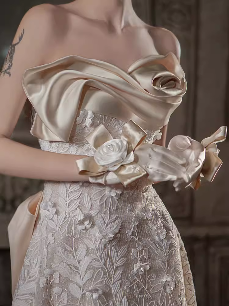Vintage Mermaid Strapless Flowers Lace Wedding Dress