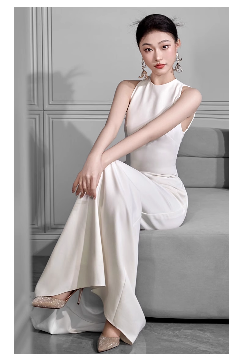 Vintage Sheath Scoop Satin White Backless Wedding Dresses