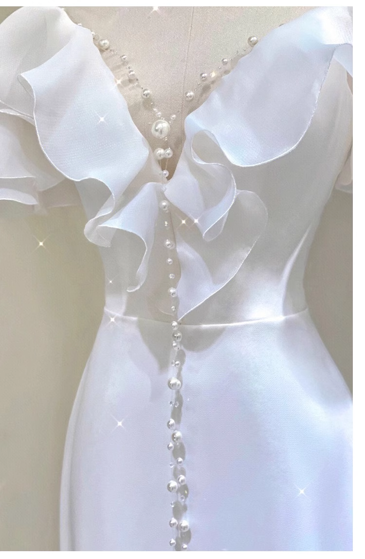 Sexy Mermaid V Neckline White Long Wedding Dresses With Pearls