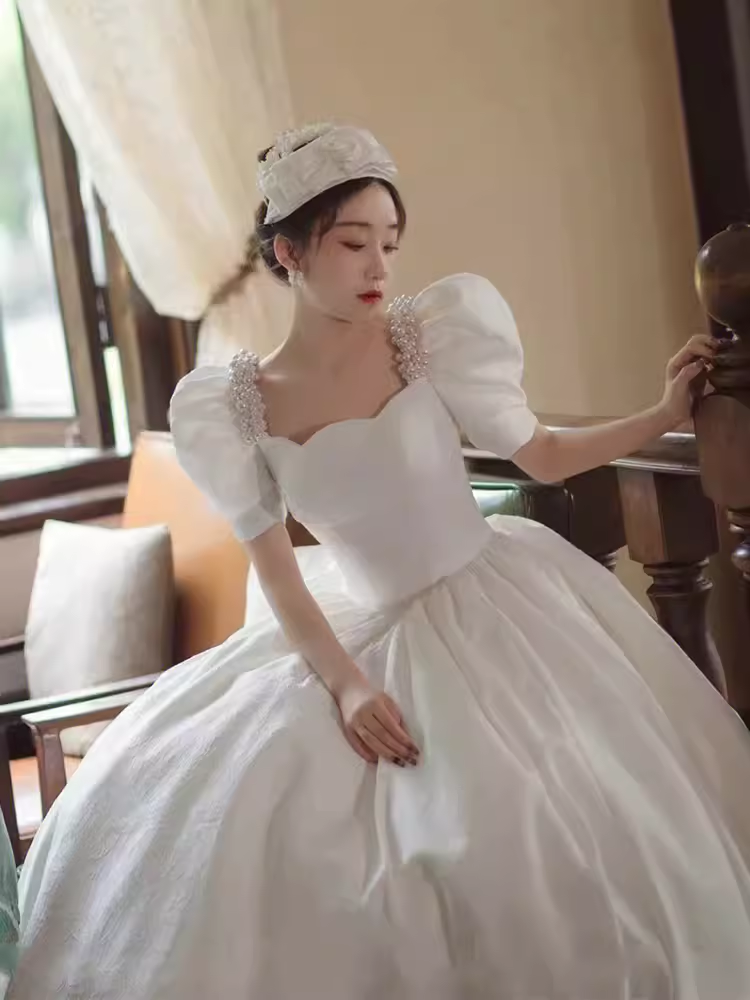 Vintage Ball Gown Square Neckline White Lace Wedding Dress