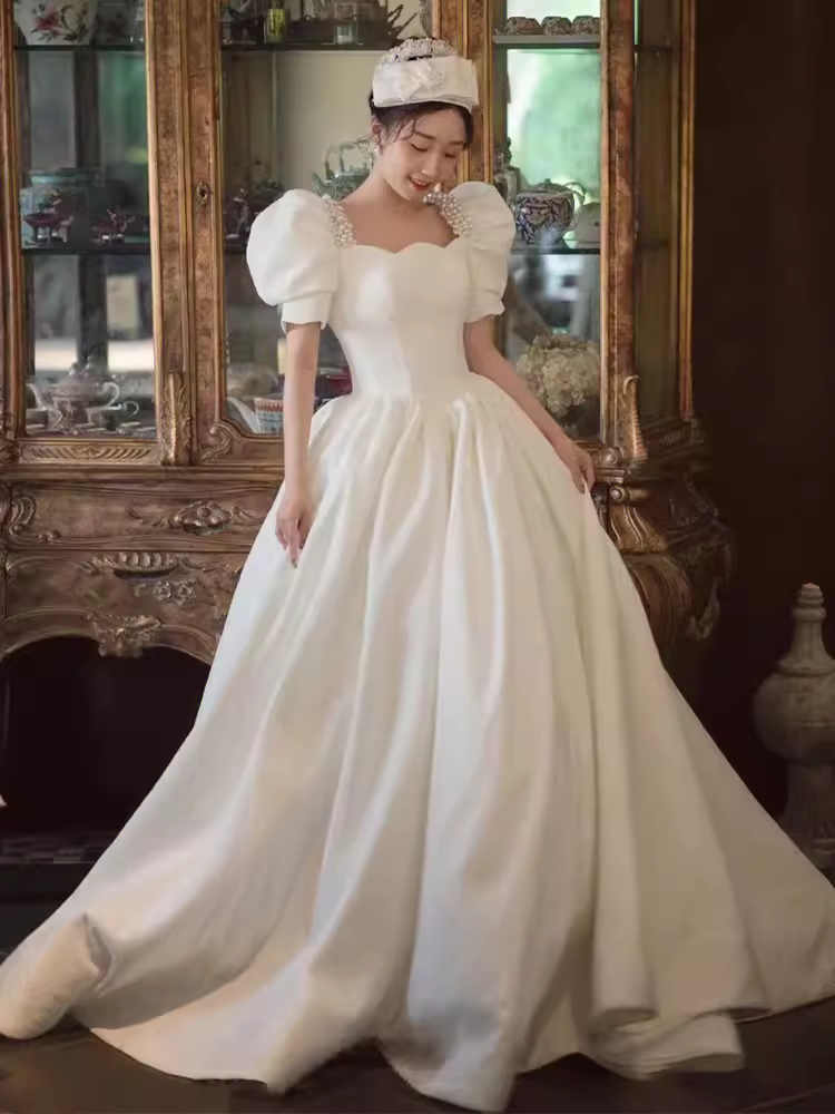 Vintage Ball Gown Square Neckline White Lace Wedding Dress