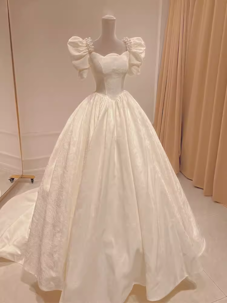 Vintage Ball Gown Square Neckline White Lace Wedding Dress