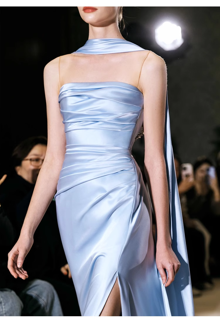 Pretty Sheath Scoop Neckline Satin Blue Slit Long Prom Dresses With Ribbon