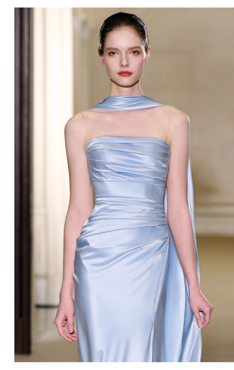 Pretty Sheath Scoop Neckline Satin Blue Slit Long Prom Dresses With Ribbon