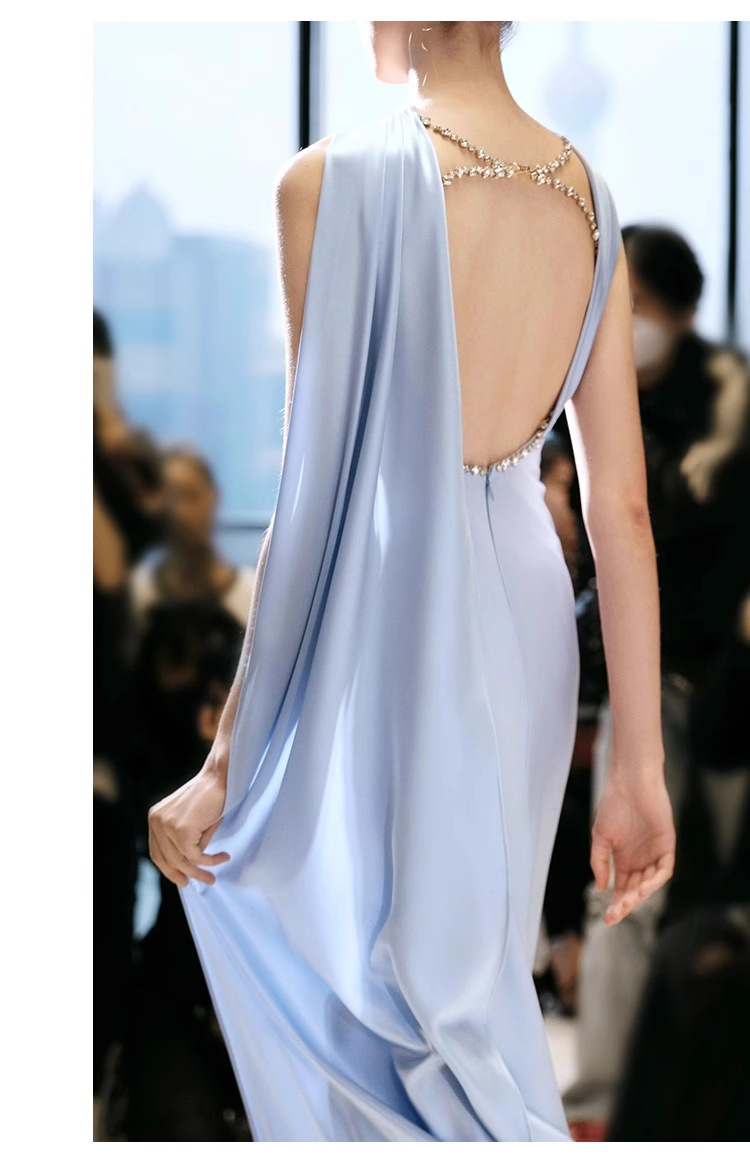 Pretty Sheath Scoop Neckline Satin Blue Slit Long Prom Dresses With Ribbon