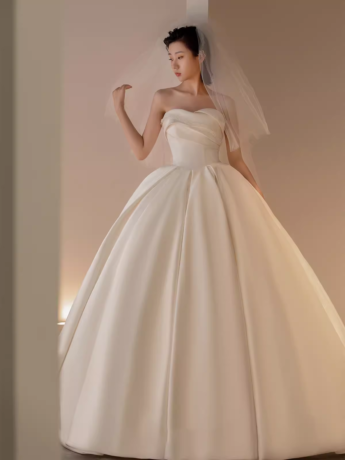 Vintage Ball Gown Strapless Neckline White Satin Wedding Dress