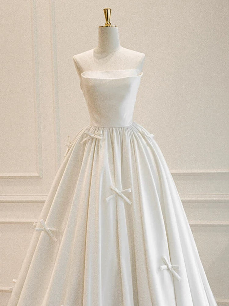 Classy Ball Gown Sweetheart Satin Long Wedding Dresses With Bowknots