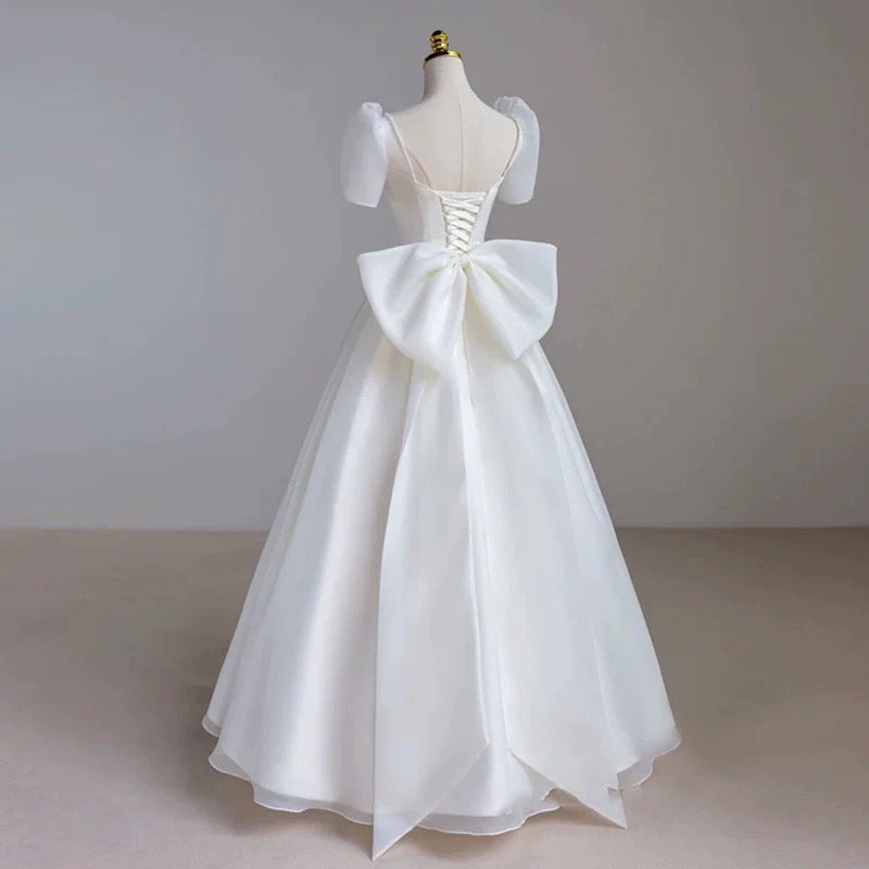 Classy Ball Gown Short Sleeves Floor Length Wedding Dresses With Bow