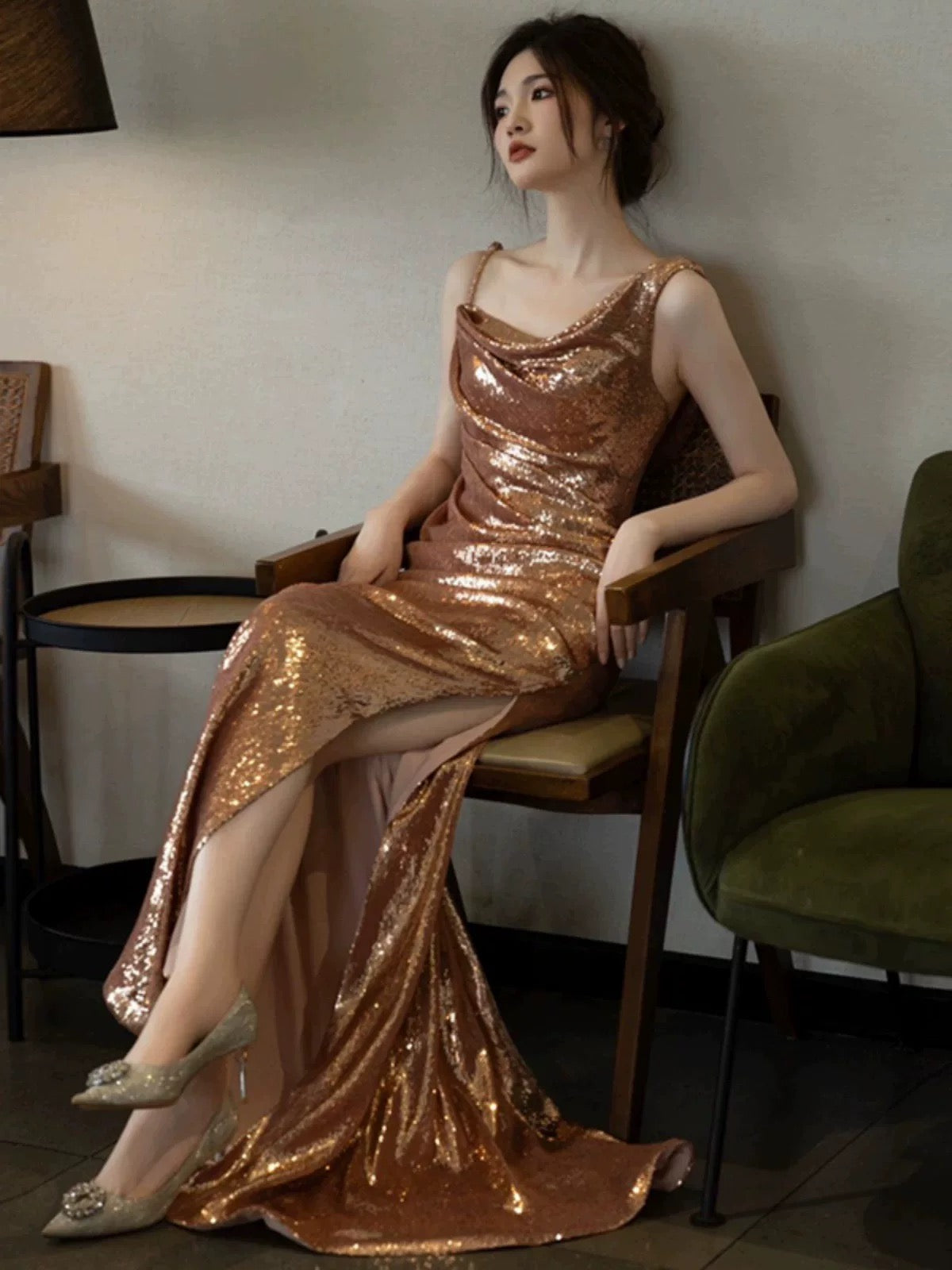 Elegant Sheath Backless Gold Sequin Long Prom Dresses
