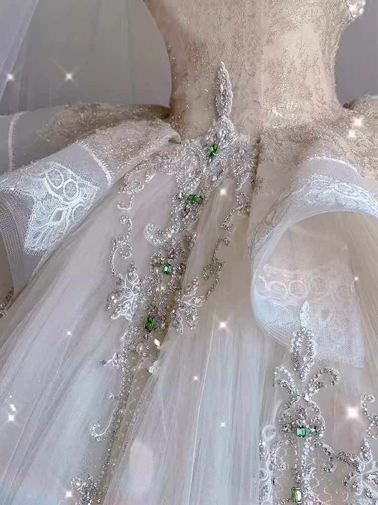 Vintage Ball Gown Strapless Tulle White Wedding Dresses