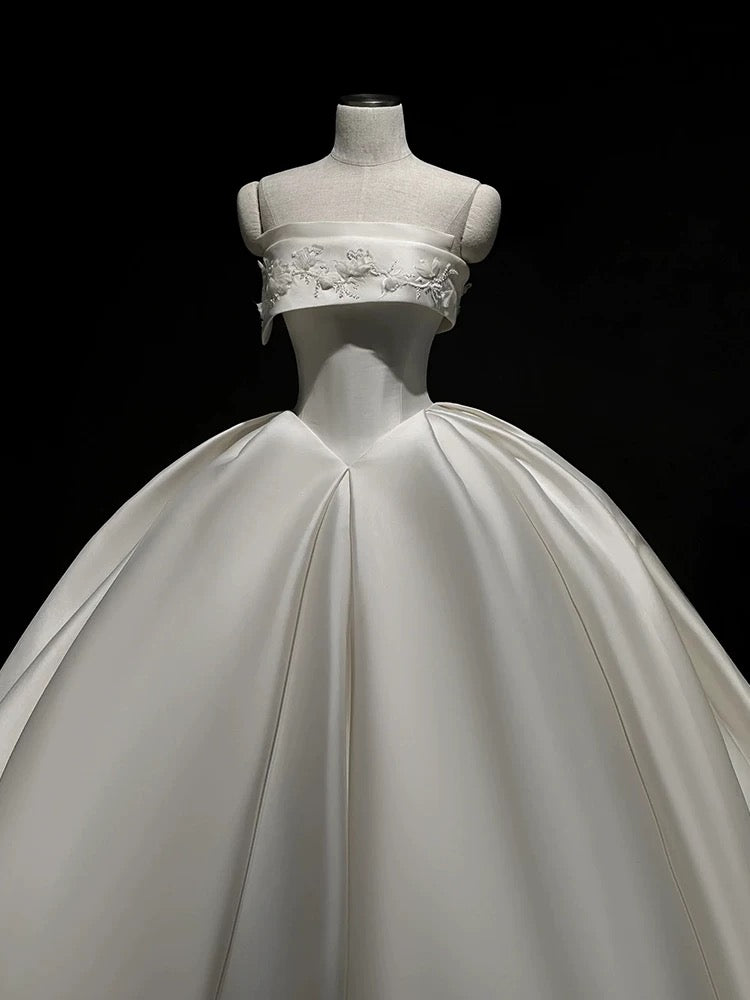 Simple Ball Gown Strapless Satin Long White Wedding Dresses With Lace