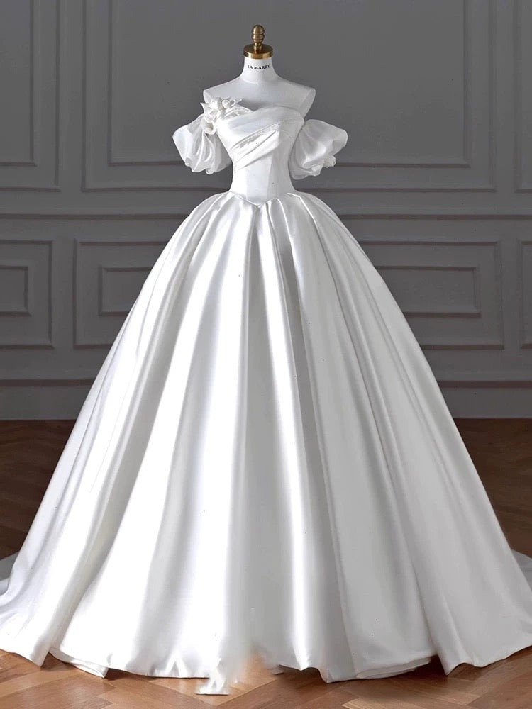 Timeless Ball Gown Sweetheart Long Puffy Sleeves Satin Wedding Dresses With Flowers