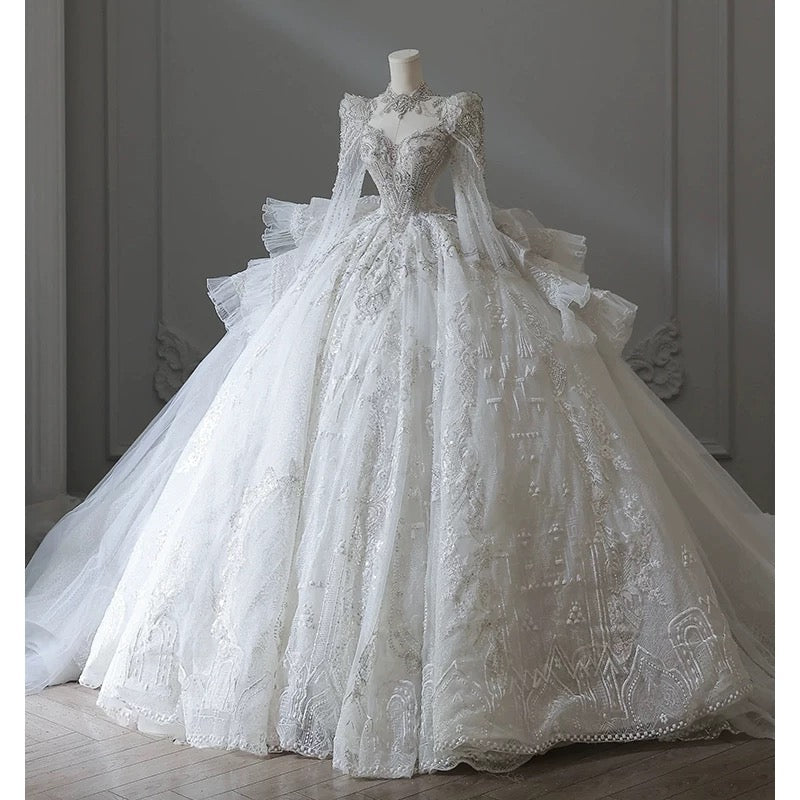 Dreamy Ball Gown Sweetheart Long Sleeves White Lace Wedding Dresses With Beads