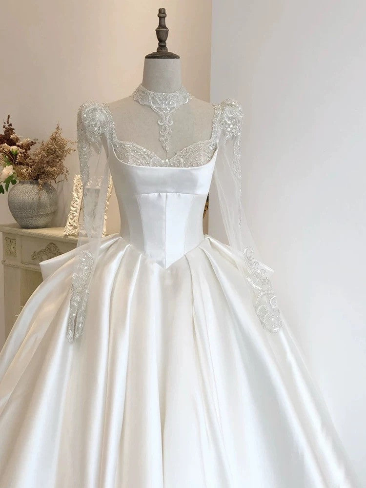 Simple Ball Gown Sweetheart White Long Sleeves Satin Wedding Dresses With Beads