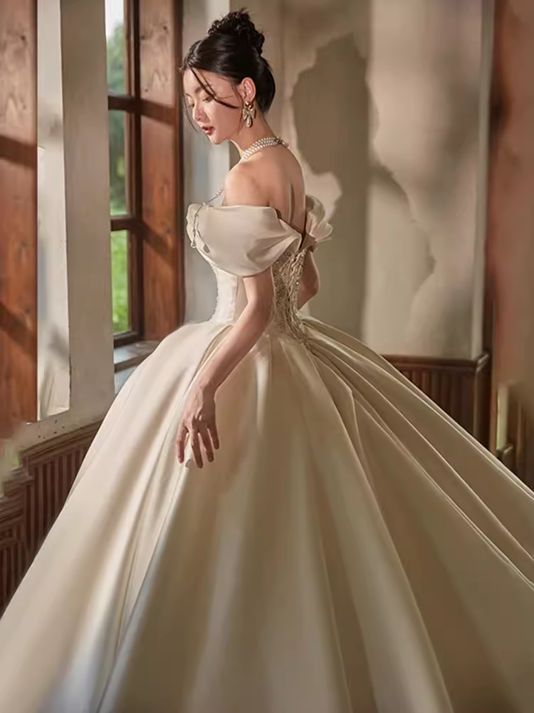 Luxury Ball Gown Off The Shoulder Neckline Short Sleeves Lace Wedding Dress