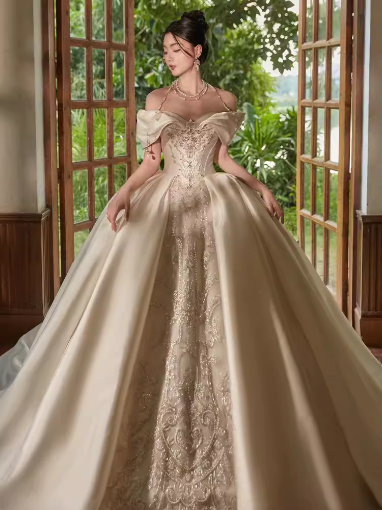 Luxury Ball Gown Off The Shoulder Neckline Short Sleeves Lace Wedding Dress
