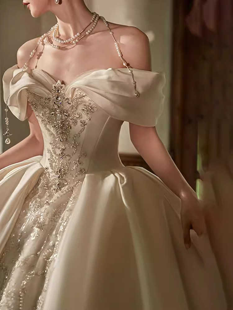 Luxury Ball Gown Off The Shoulder Neckline Short Sleeves Lace Wedding Dress