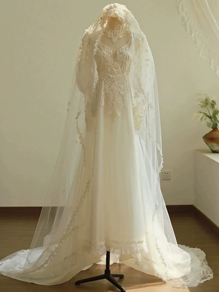 Chic A line Scoop White Long Puffy Sleeves Lace Wedding Dresses With Appliques