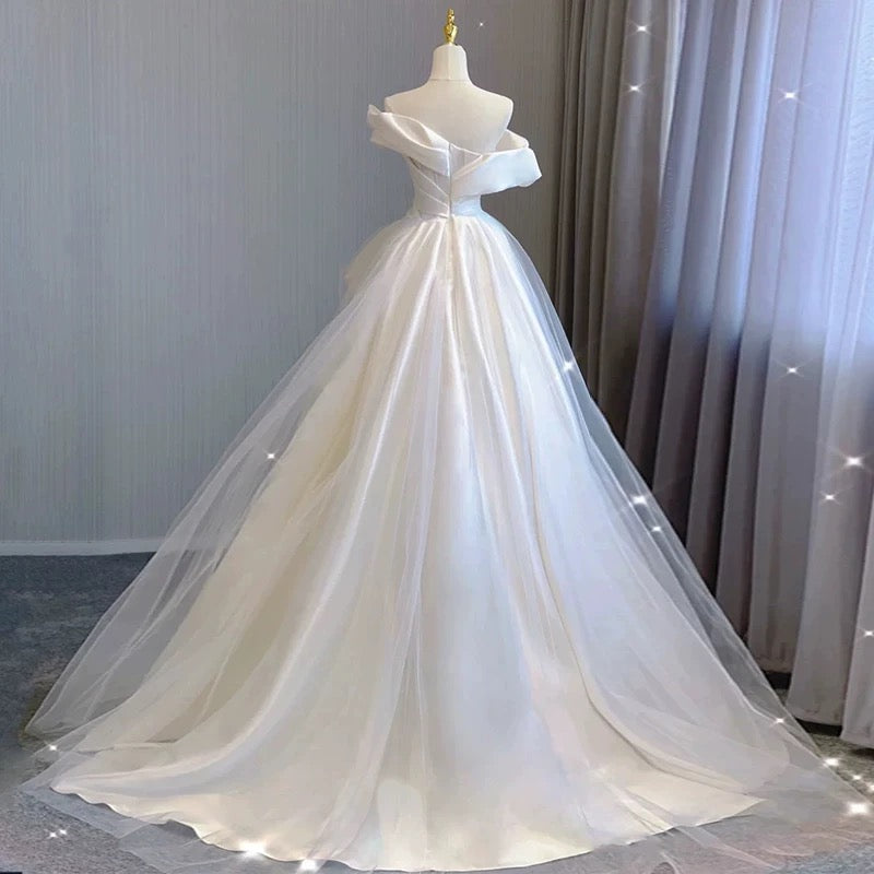 Sexy Ball Gown Off The Shoulder Satin Long White Wedding Dresses With Ruffles