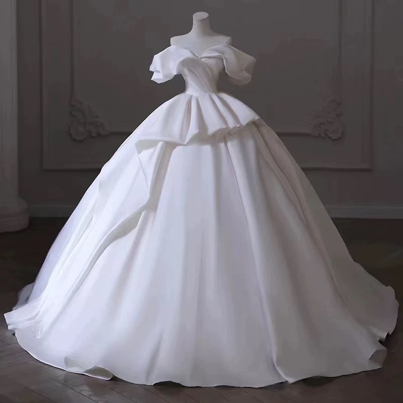 Timeless Ball Gown Off The Shoulder Satin Long White Wedding Dresses With Ruffles
