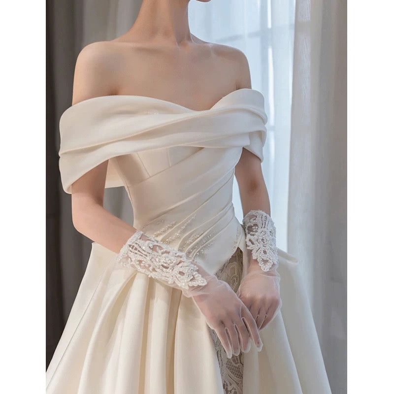 Timeless Ball Gown Off The Shoulder Satin Long White Wedding Dresses With Lace