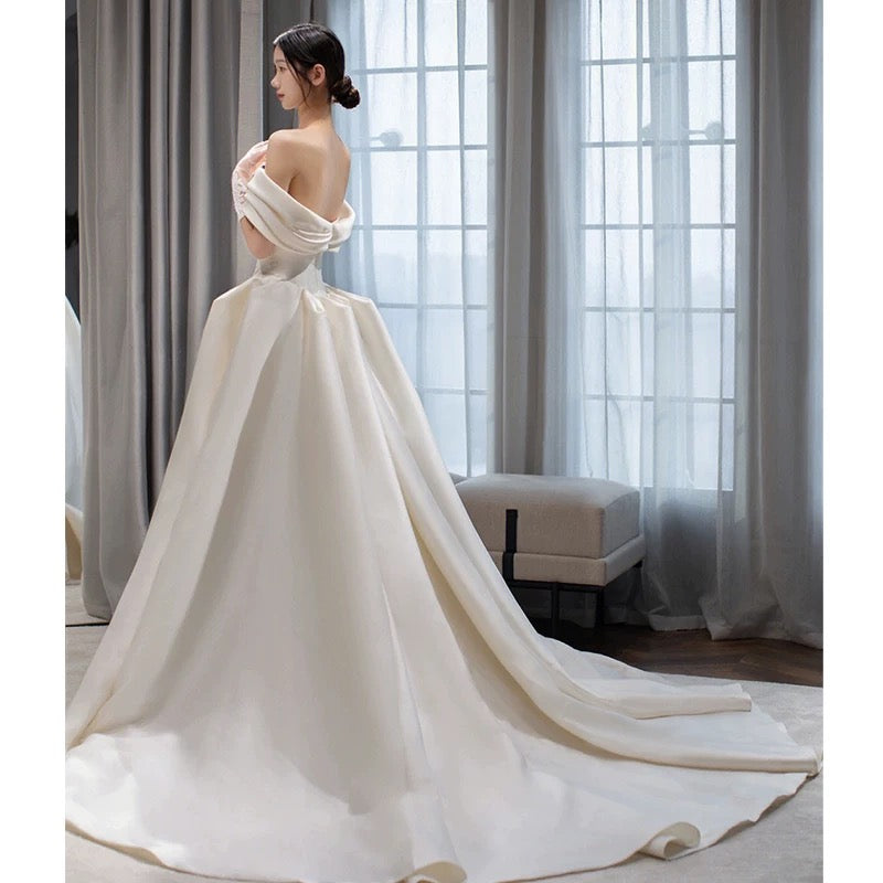 Timeless Ball Gown Off The Shoulder Satin Long White Wedding Dresses With Lace