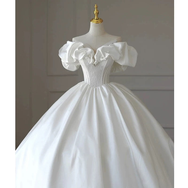 Simple Ball Gown Off The Shoulder Short Sleeves White Satin Wedding Dresses With Beads