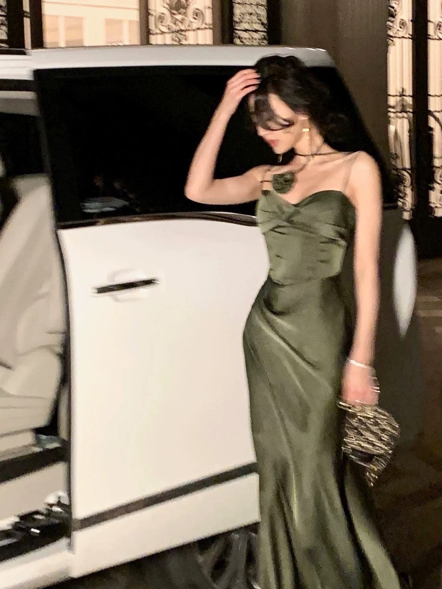 Sexy Sheath Spaghetti Straps Sleeveless Green Silk Satin Long Prom Dresses