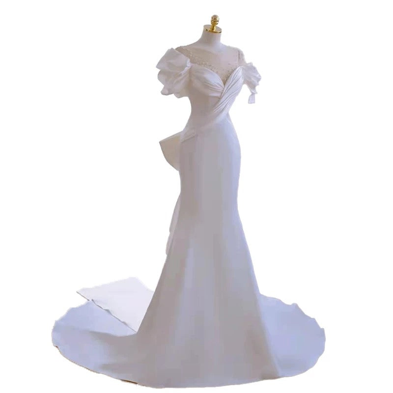 Sexy Mermaid Scoop Neckline Long White Wedding Dresses With Pearls