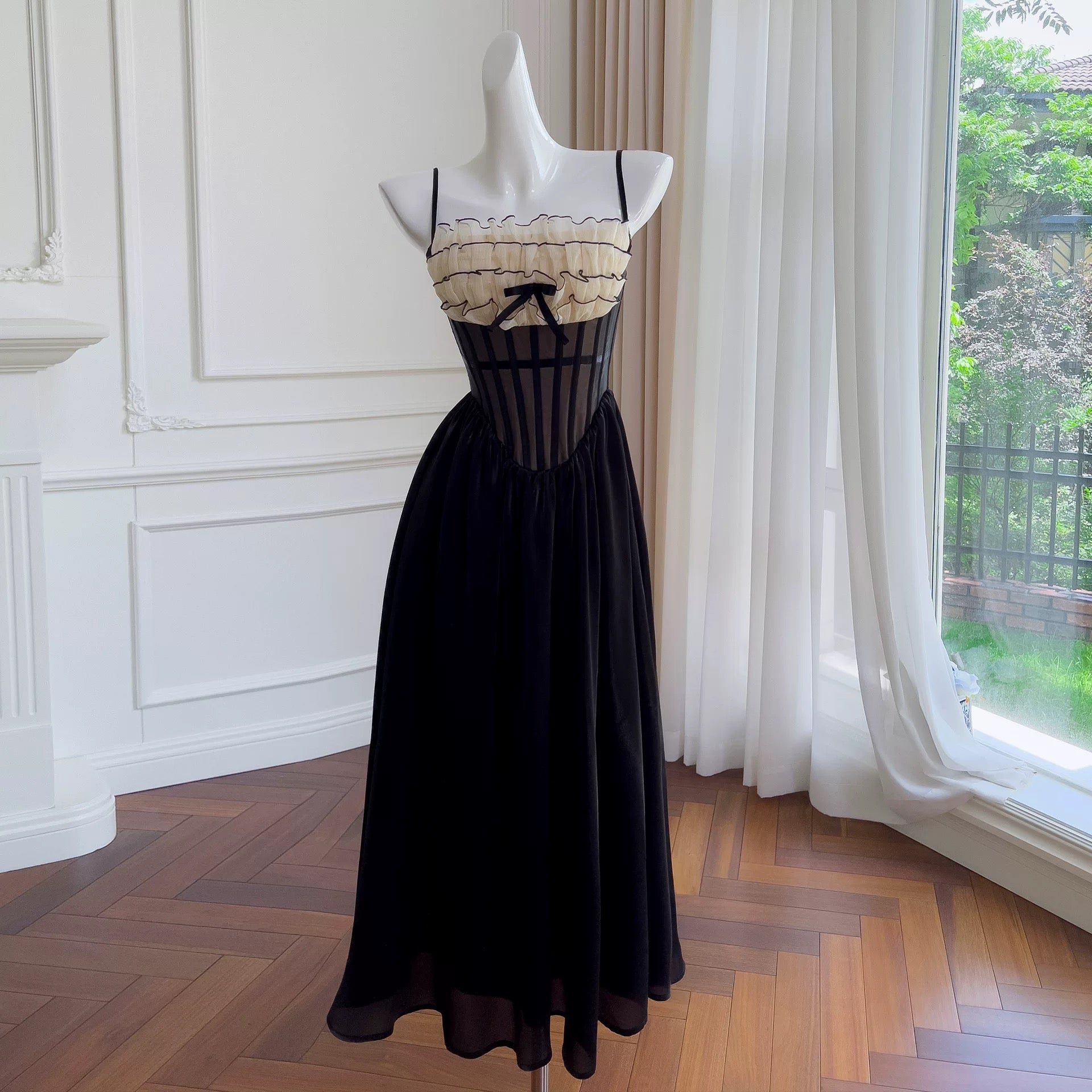 Cute A Line Spaghetti Straps Sleeveless Black Long Prom Dresses