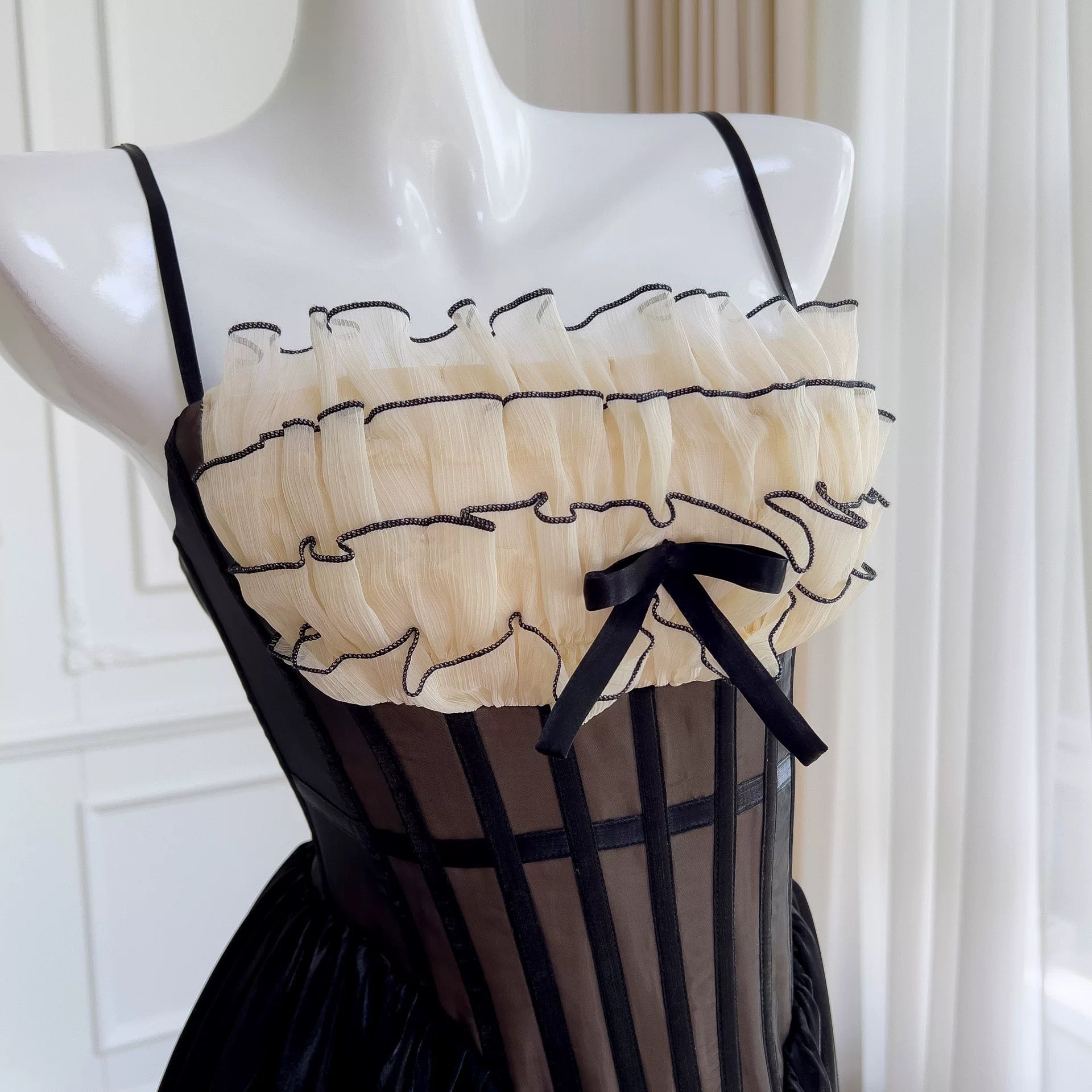 Cute A Line Spaghetti Straps Sleeveless Black Long Prom Dresses