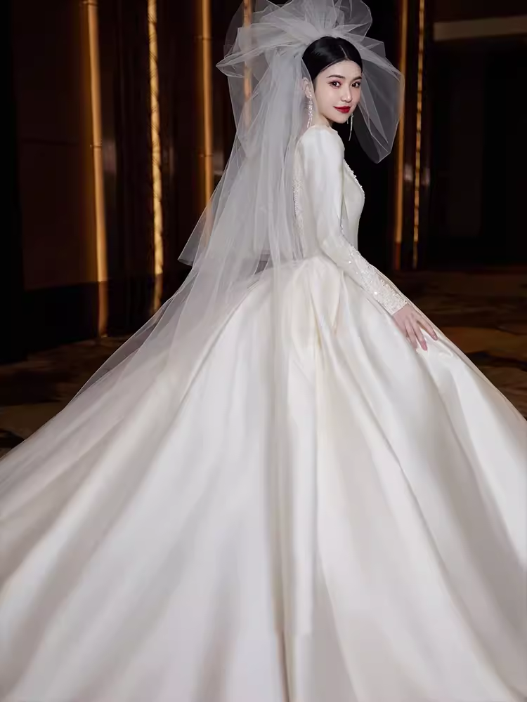Princess Ball Gown V neckline Long Sleeves Lace Wedding Dresses