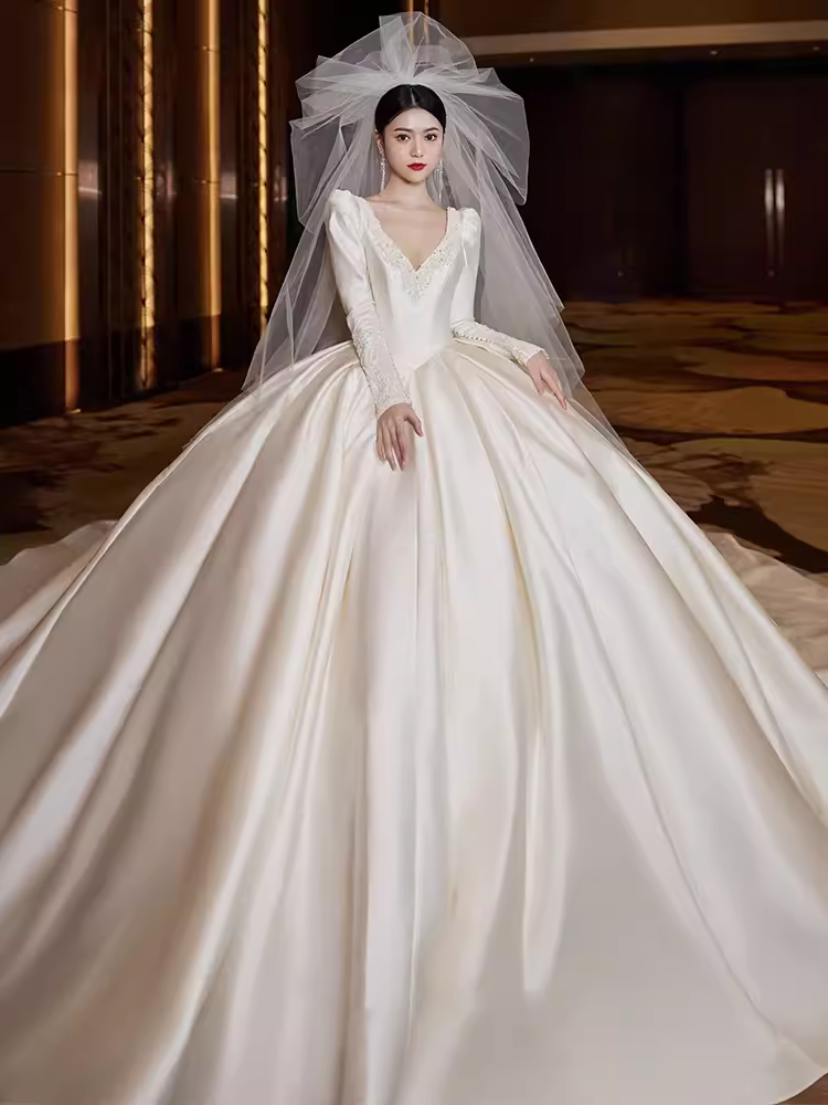 Princess Ball Gown V neckline Long Sleeves Lace Wedding Dresses